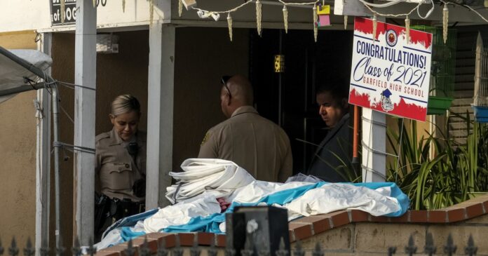3 children found dead in Los Angeles home, officials investigate